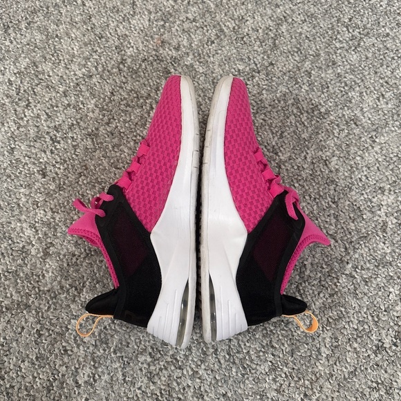 Nike Air Max Bella TR 2 'Laser Fuchsia' - Picture 7 of 8